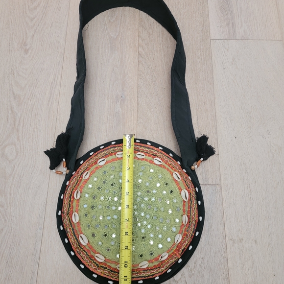 Bohemian Embroidered Crossbody Bag - Black and Green - Picture 5 of 13